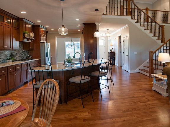 4th image of 3170 Whistling Way