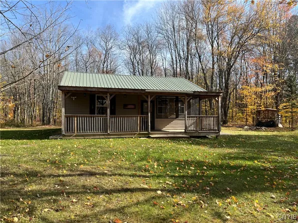 404 Old State Rd, Redfield, NY 13437