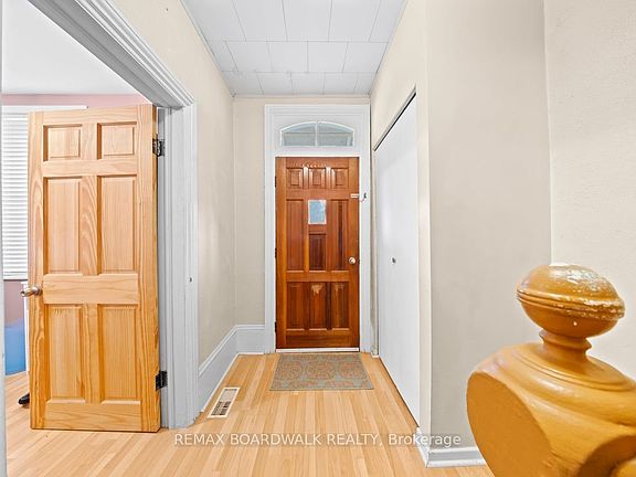 2nd image of 152 Townline Rd E