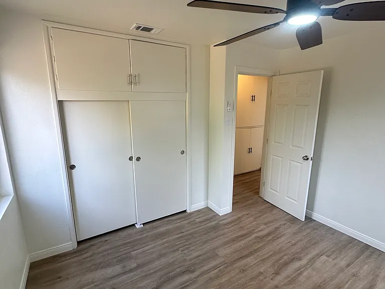 8704 Lind Vern Ct #8704 — Photo 14