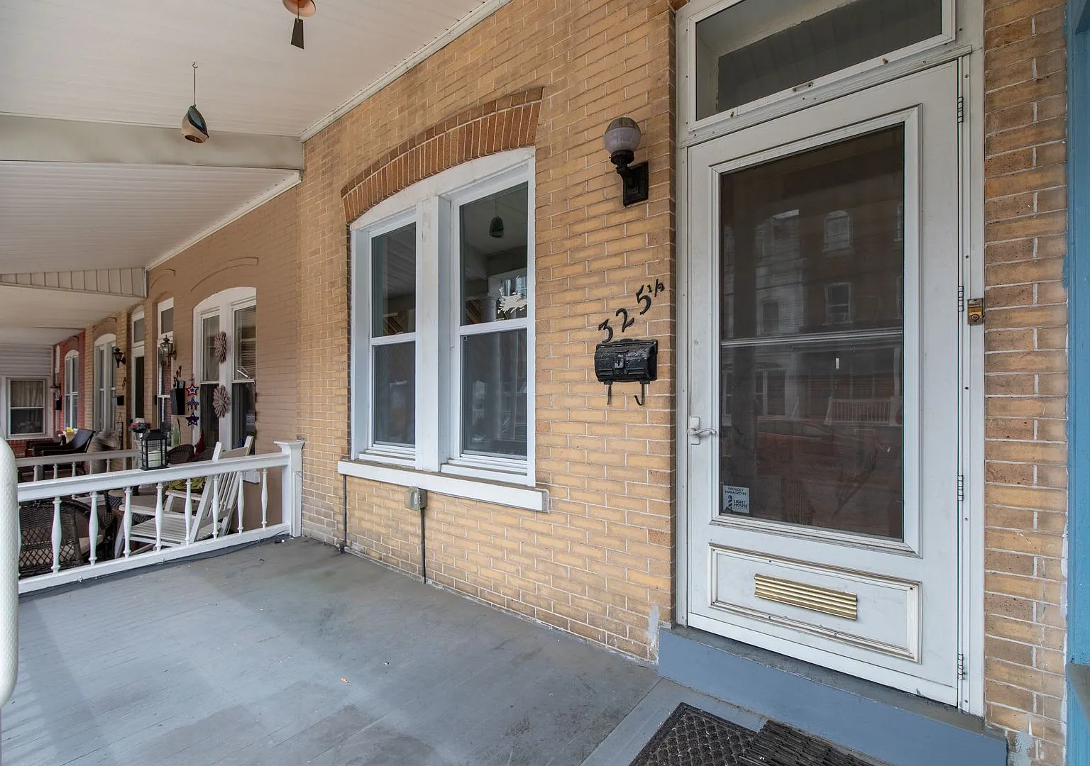 Welcome to 325 1/2 N Franklin Street! — Photo 4