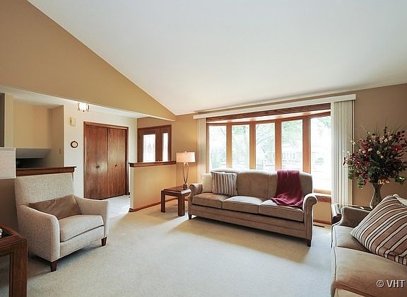 2nd image of 8739 Willow Dr