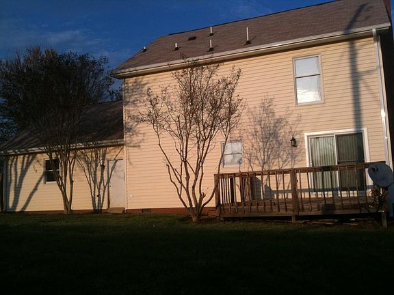 4th image of 3212 Stonypointe Dr