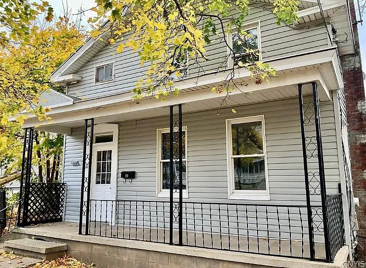 146 W Cayuga St #2
