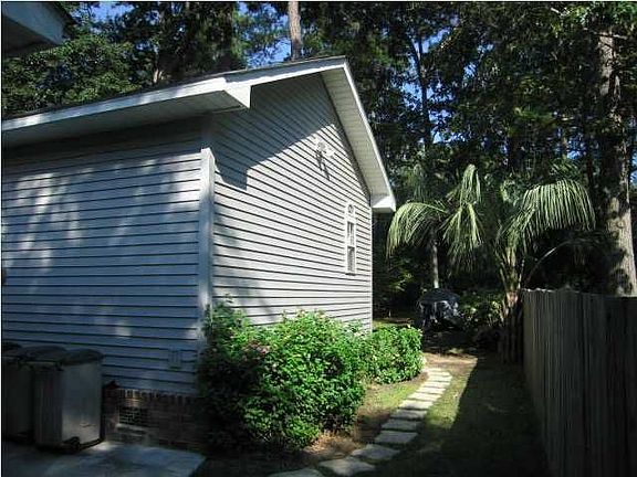 4th image of 104 Beacon Hill Ln