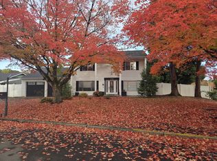 218 NE 20th Pl, Hillsboro, OR 97124