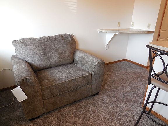 2nd image of 120 College Park Cir #110-092