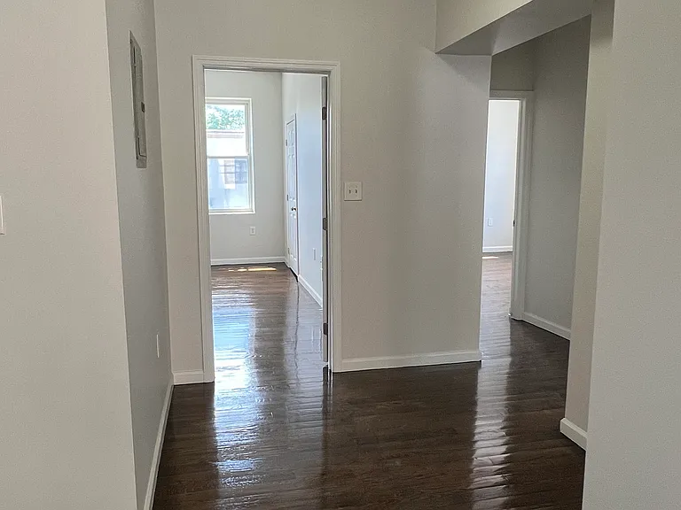 168 N Grove St #203 — Photo 8