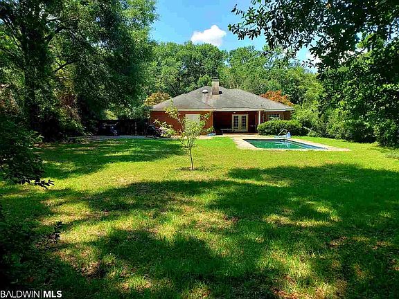 3rd image of 11889 Village Green Dr