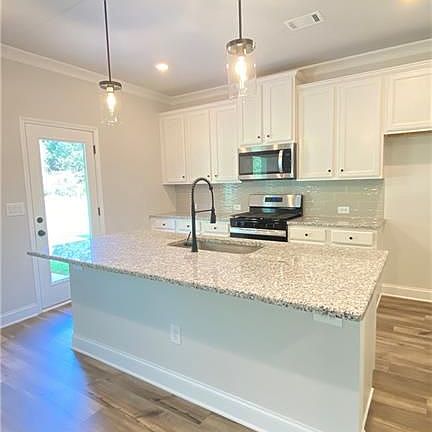 5th image of 2920 Westgate Park Dr