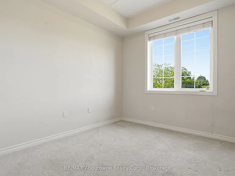 1083 Gordon St #310 — Photo 22