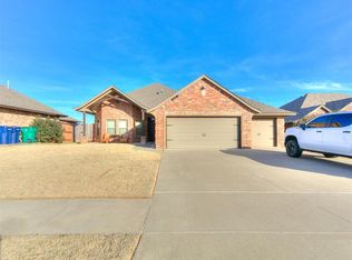 11105 NW 8th St, Yukon, OK 73099