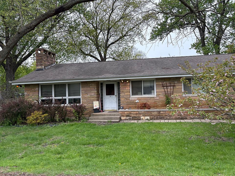 1st image of 337 Maplewood Dr
