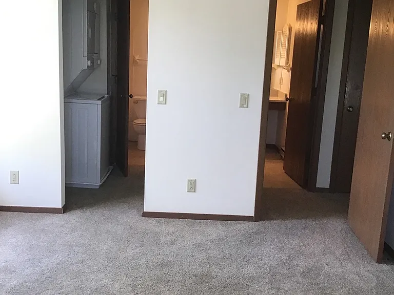 High Point Commons Apartments — Photo 44