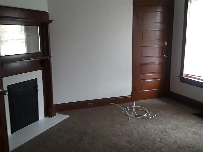 2600 Commercial Ave #1 — Photo 7