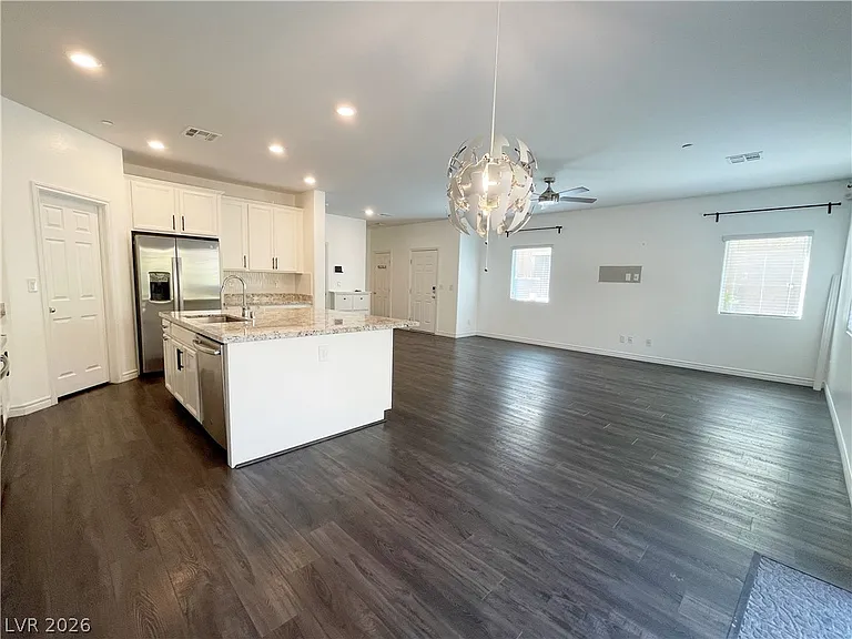 7035 Denio Island St — Photo 10