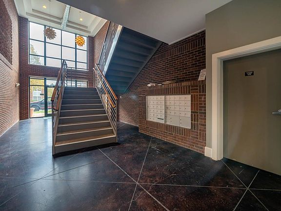 3rd image of 300 Finsbury St APT 208