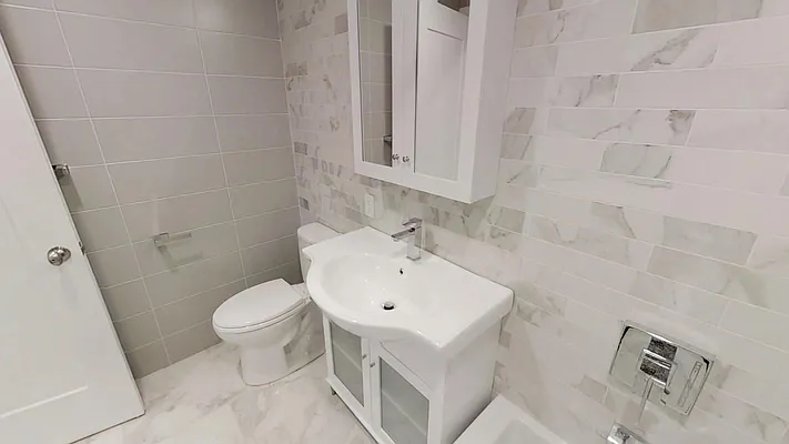 Rented by Bravado Real Estate LLC | media 25