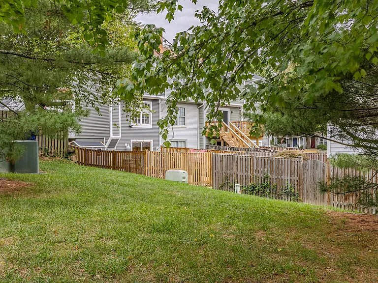 6347 Chimney Wood Ct — Photo 13