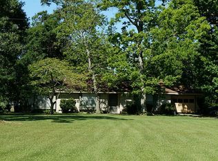 3906B S Main St, Anahuac, TX 77514