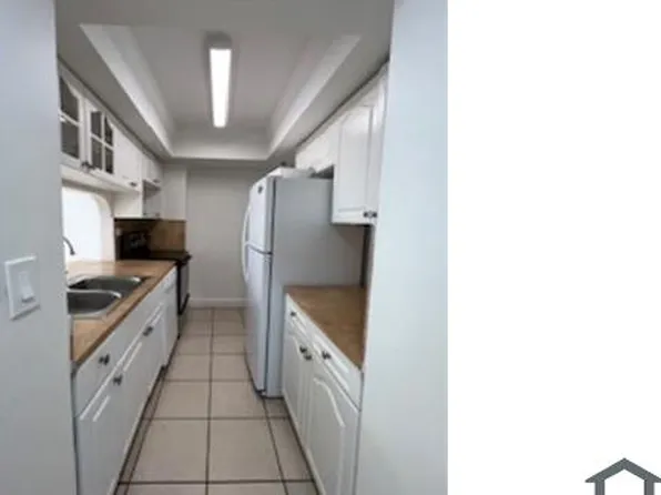 7545 E Treasure Dr, North Bay Village, FL 33141