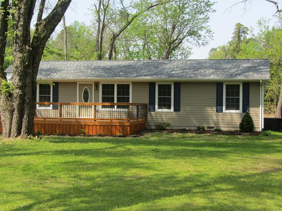1st image of 3909 Acorn Dr