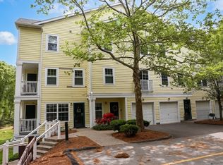 713 Gazebo Cir, Reading, MA 01867