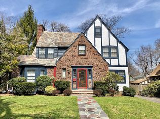 8 Chester Rd, Montclair, NJ 07043