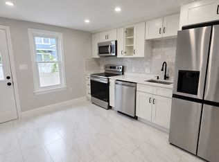 90 Light St APT 15, Lynn, MA 01905