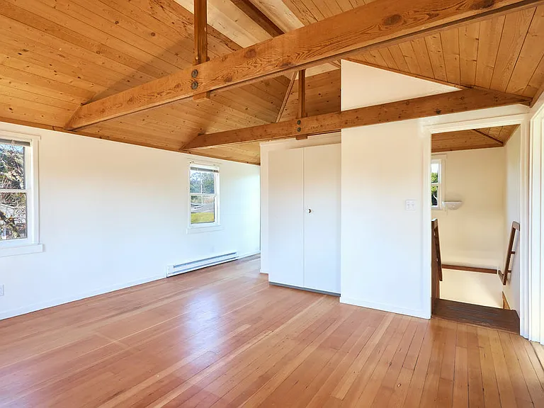 Cedar Rd — Photo 12