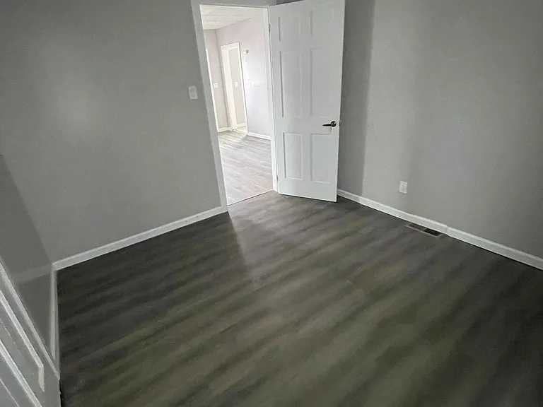 1001 Mathews Ave #1 — Photo 15