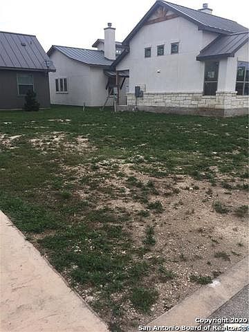 1st image of 1720 Gruene Vineyard Xing
