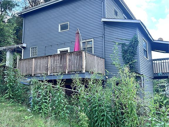 2nd image of 431 Noblestown Rd