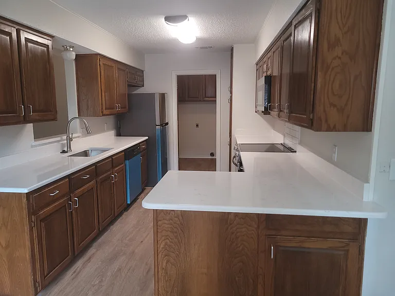 331 Dogwood Dr — Photo 16