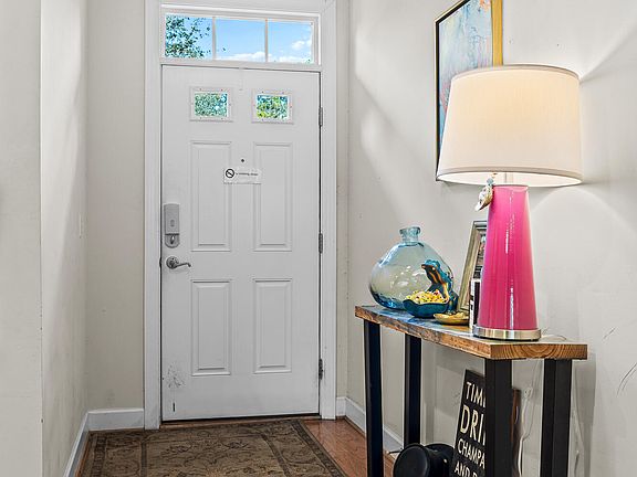 5th image of 127 Ballard Ln