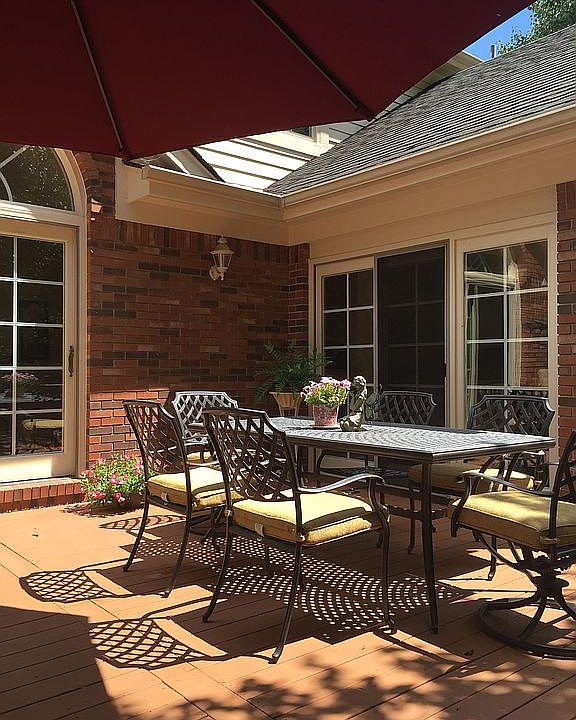 1st image of 7965 Oak River Dr #16