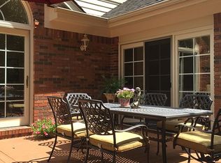 7965 Oak River Dr #16, Grosse Ile, MI 48138