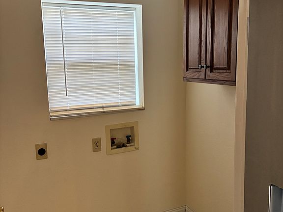 4th image of 403 S Mill St #1