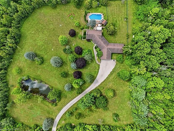 3rd image of 4178 Darkwood Rd