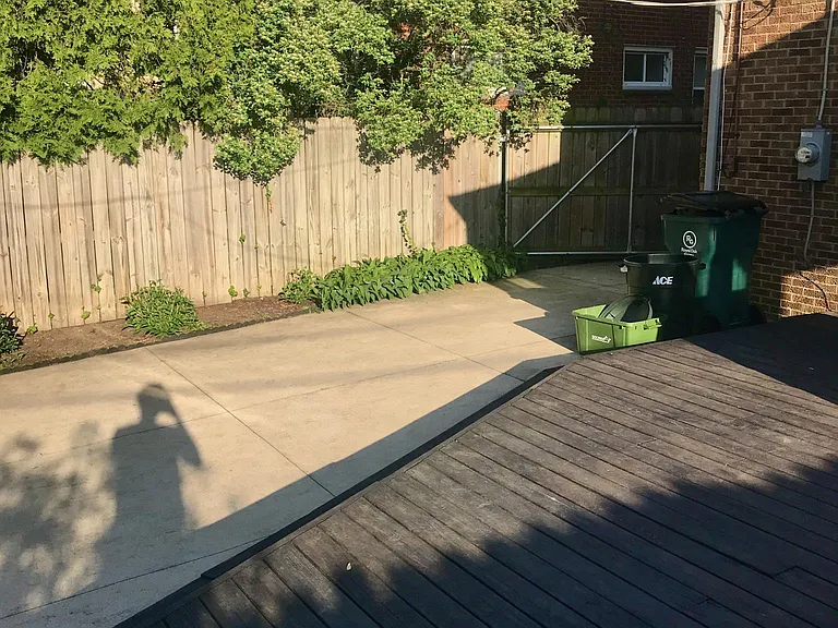 410 Catalpa Dr — Photo 18