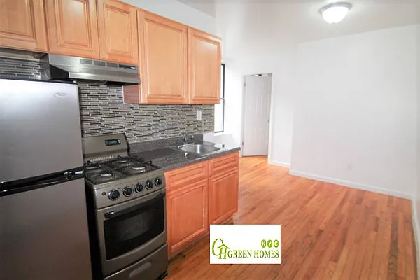 Rented by Green Home NY Realty LLC | media 4