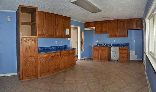 4th image of 2552 Joy Ann Dr