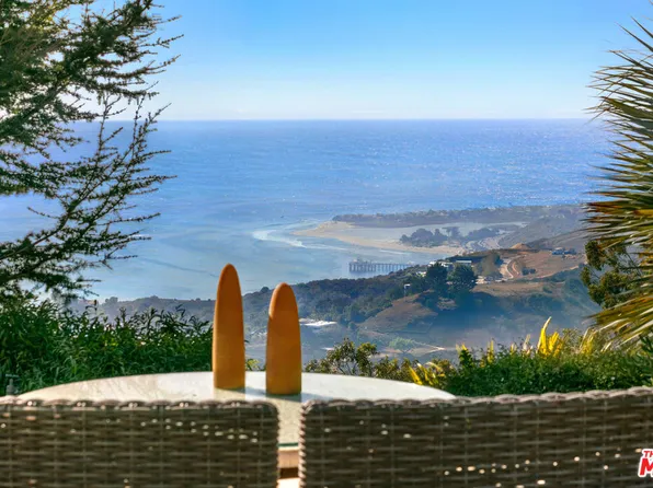 21877 Azurelee Dr, Malibu, CA 90265