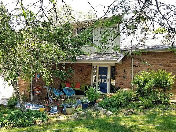 2nd image of 29949 Orangewood Dr
