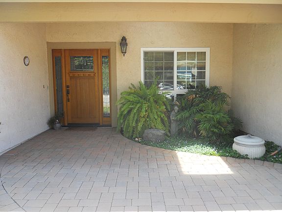 3rd image of 54 Magellan St