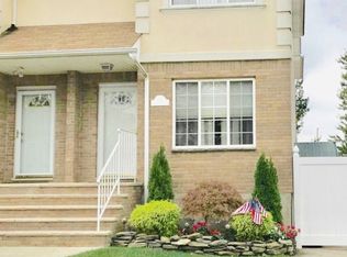52 Kenilworth Ave, Staten Island, NY 10312
