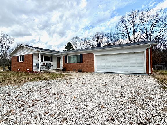4th image of 577 Sunny Acres Dr
