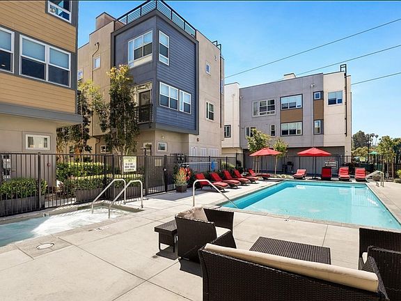 2nd image of 2753 Waverly Dr APT 201