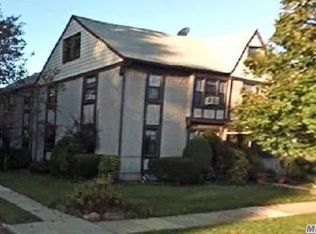 15 Childs Ave #1, Floral Park, NY 11001