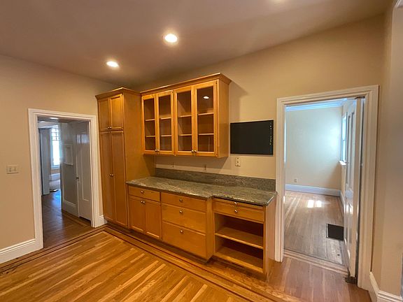 3rd image of 4073 26th St